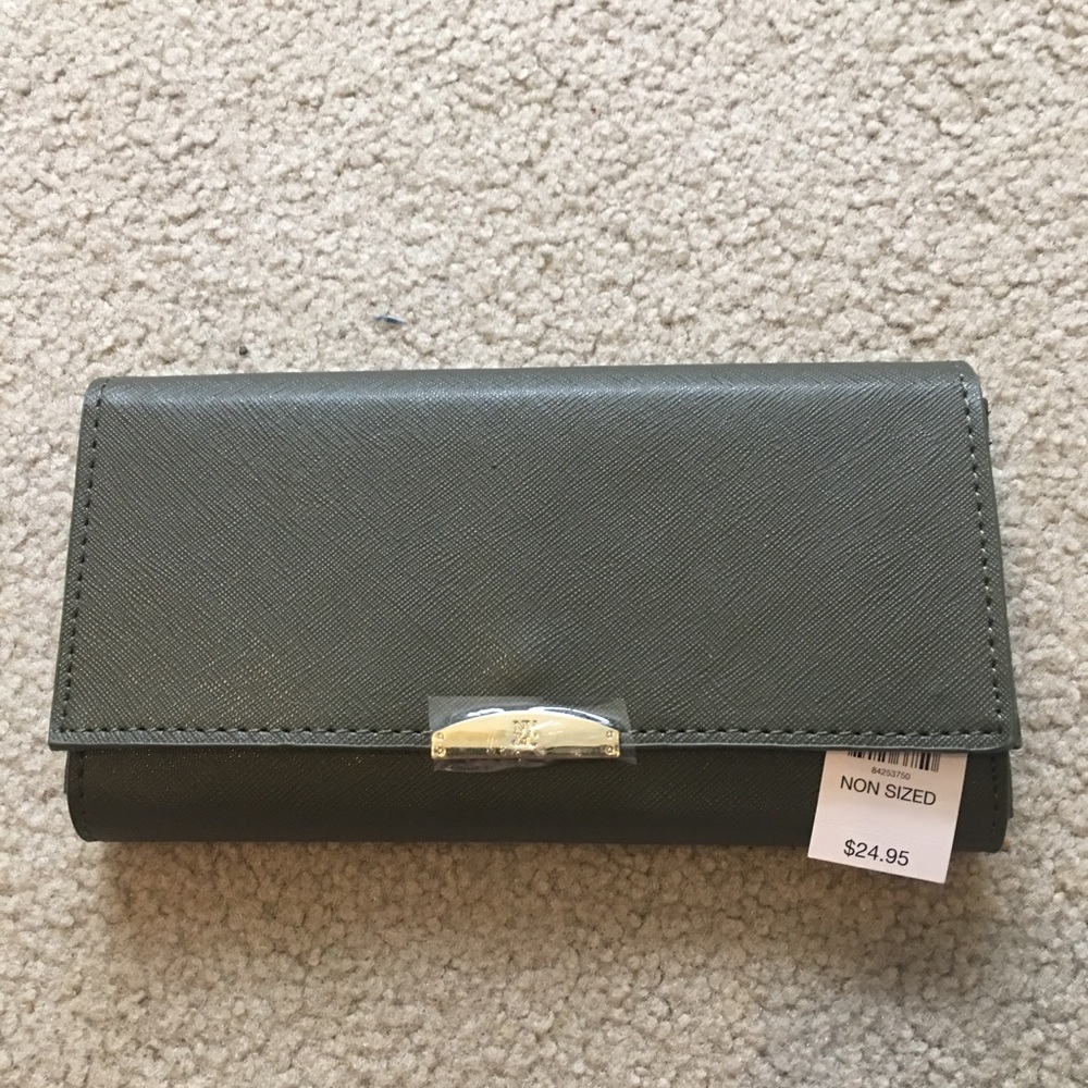 Brand New Wallet!!